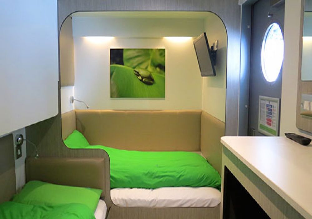 MOBILE CARAVANE , LIVING HOUSES